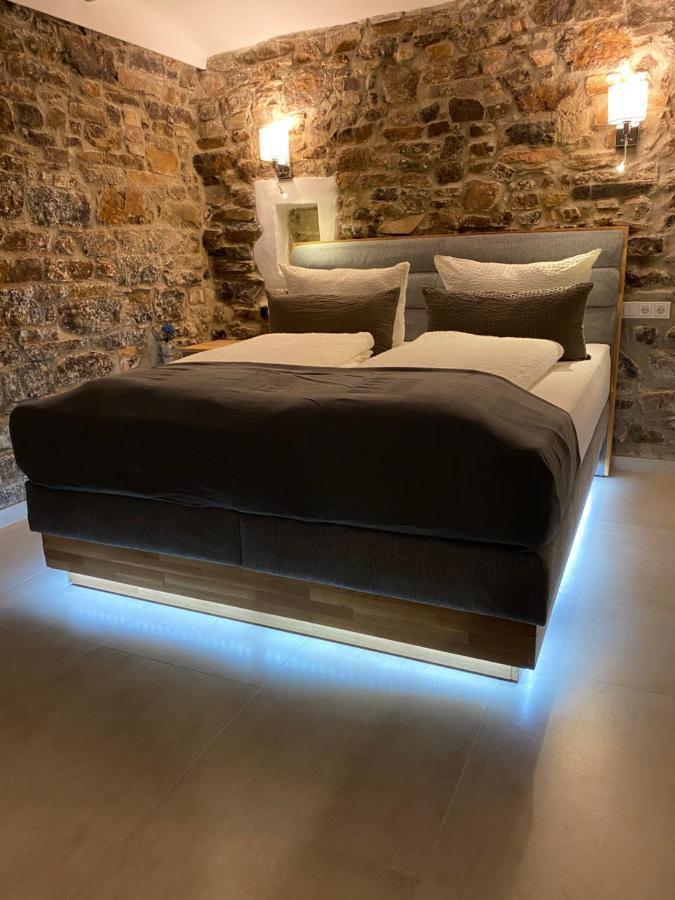Apartments Im Chateau D'Esprit Хёр-Гренцхаузен Экстерьер фото